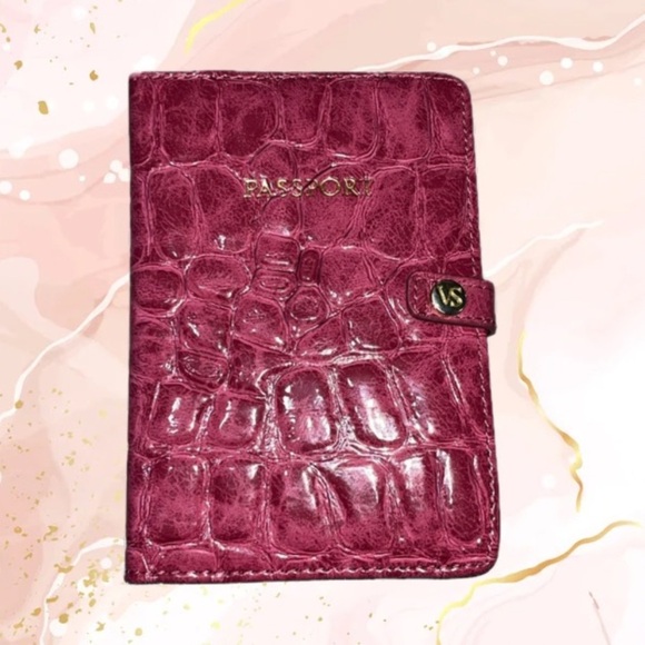 Victoria's Secret Pink Embossed Passport Holder - Picture 1 of 5